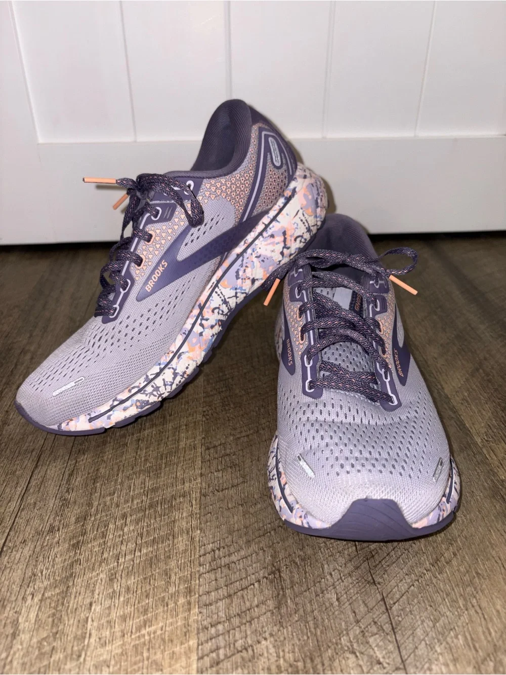 Brooks Ghost 14 Special Edition Running Shoes